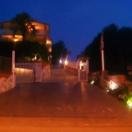 Magnolia Hotel 2*