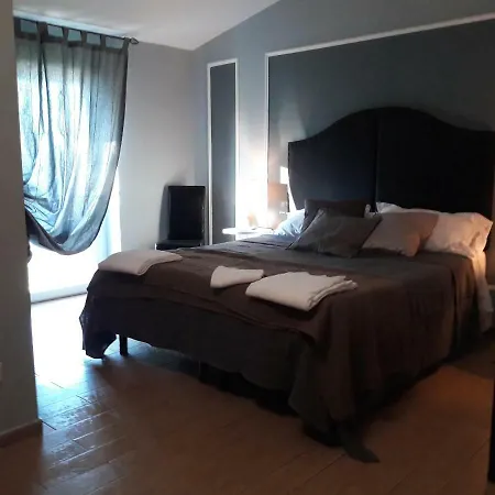 Magnolia Hotel